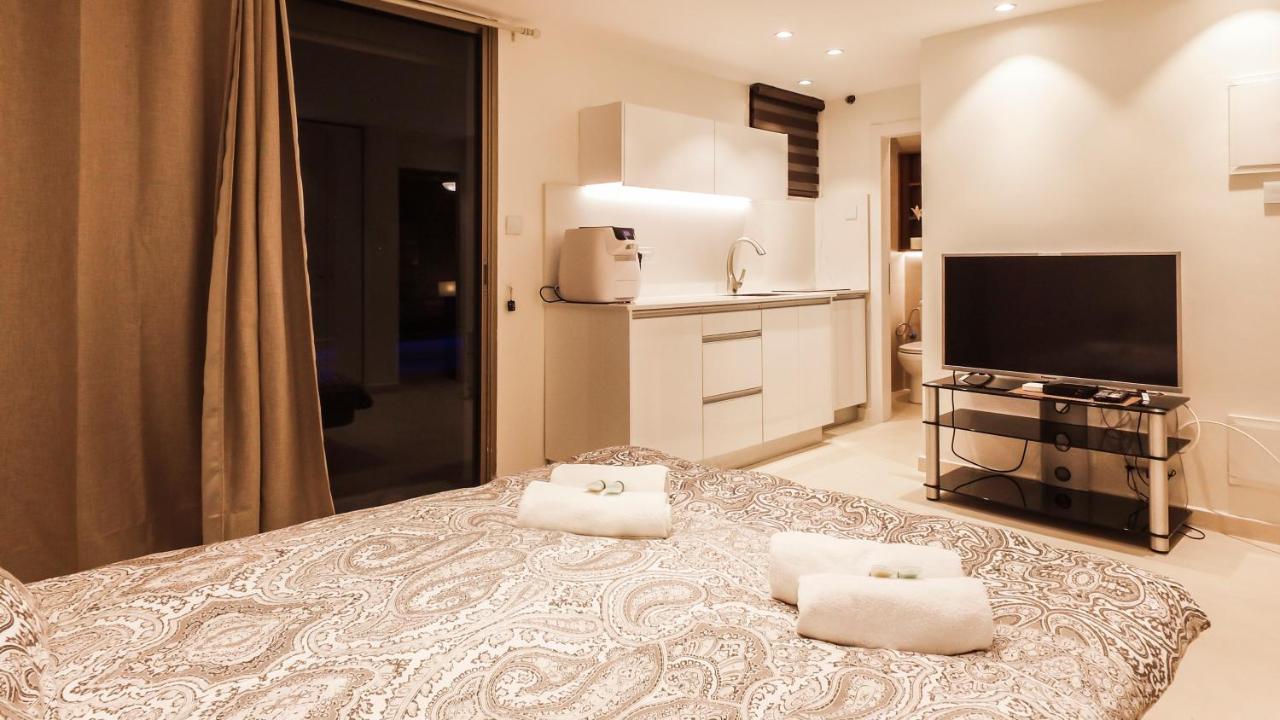 Luxury Suite By The Pool 엘라트 외부 사진